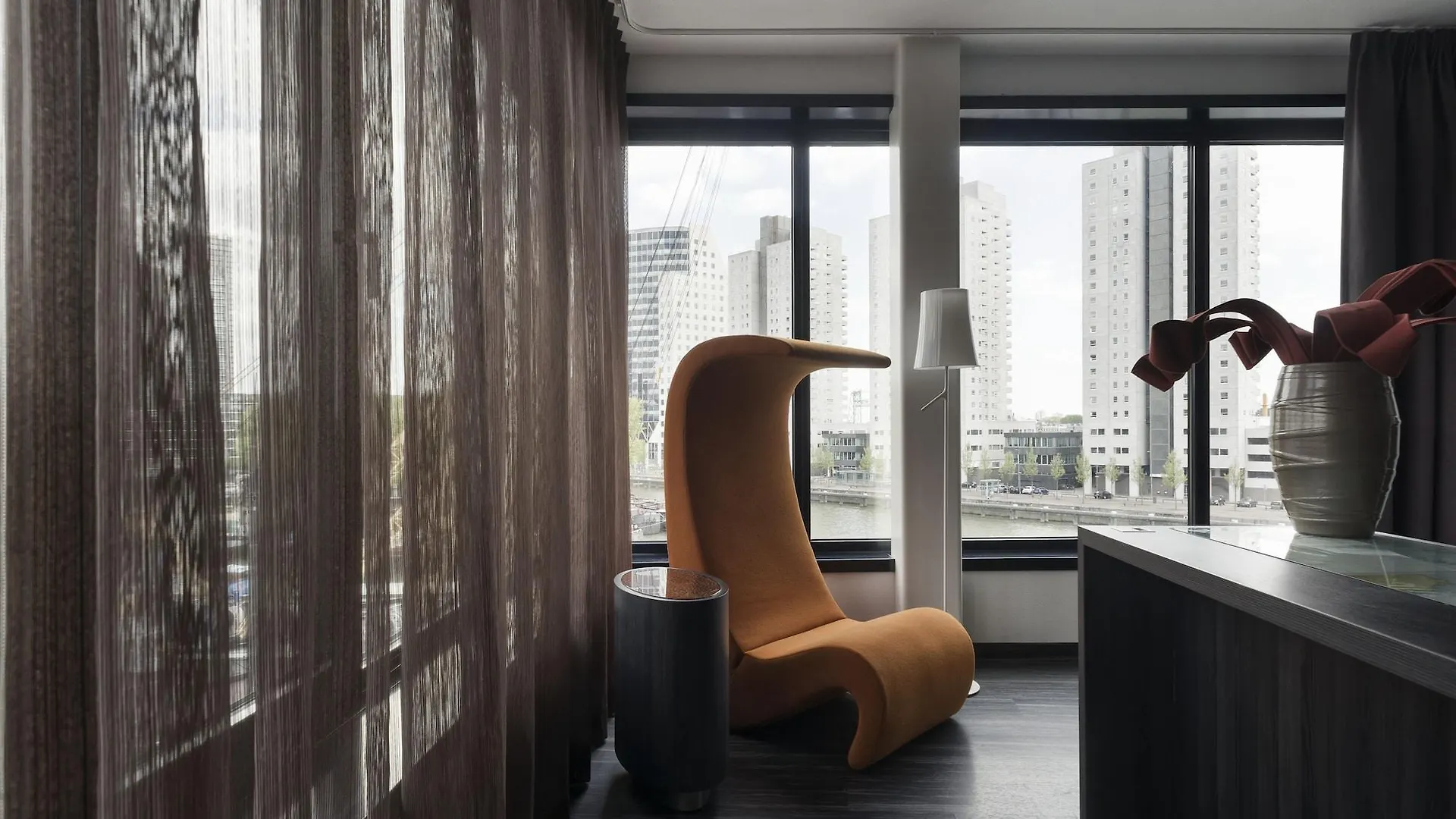 Mainport Hotel Rotterdam, A Hilton Affiliate Hotel 4*, Rotterdam Netherlands