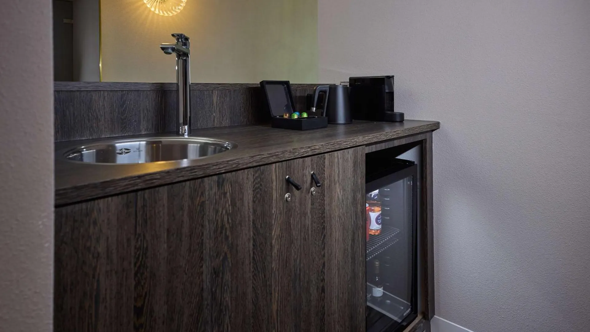 Mainport Hotel Rotterdam, A Hilton Affiliate Hotel Netherlands