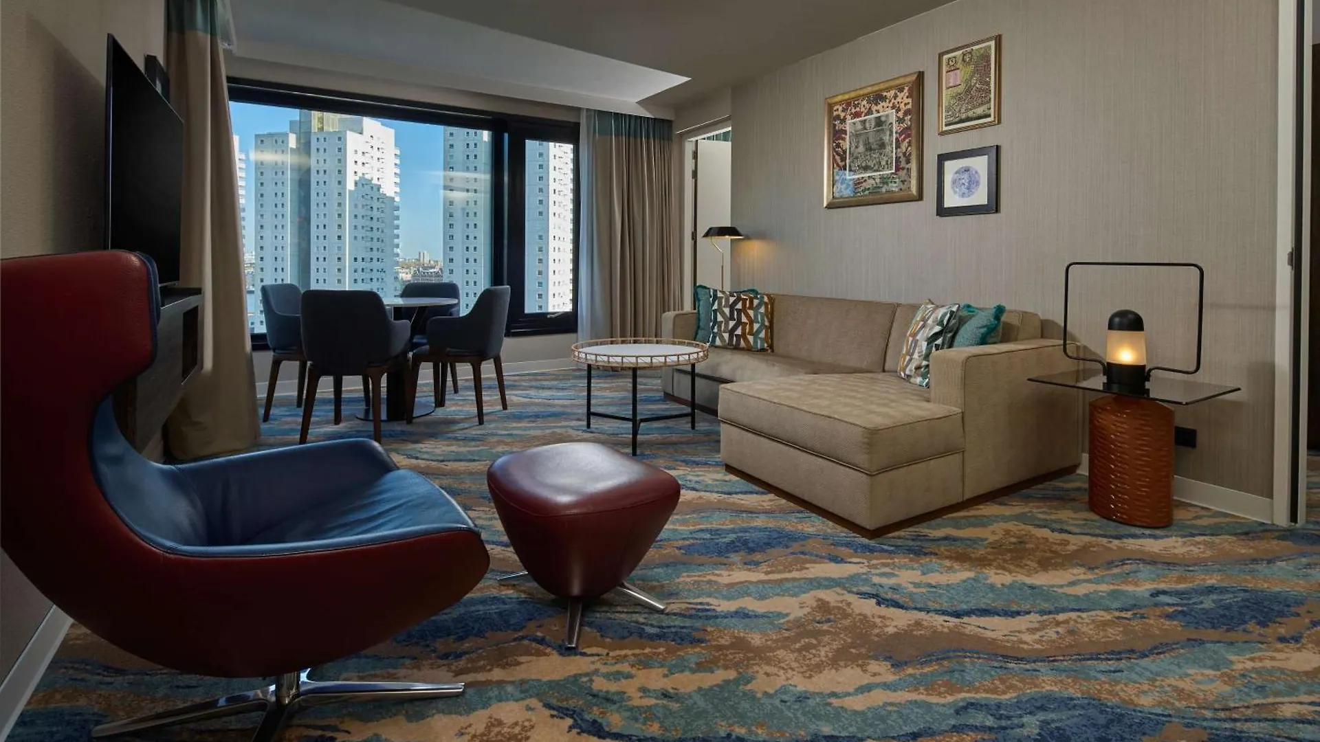Mainport Hotel Rotterdam, A Hilton Affiliate Hotel  Rotterdam