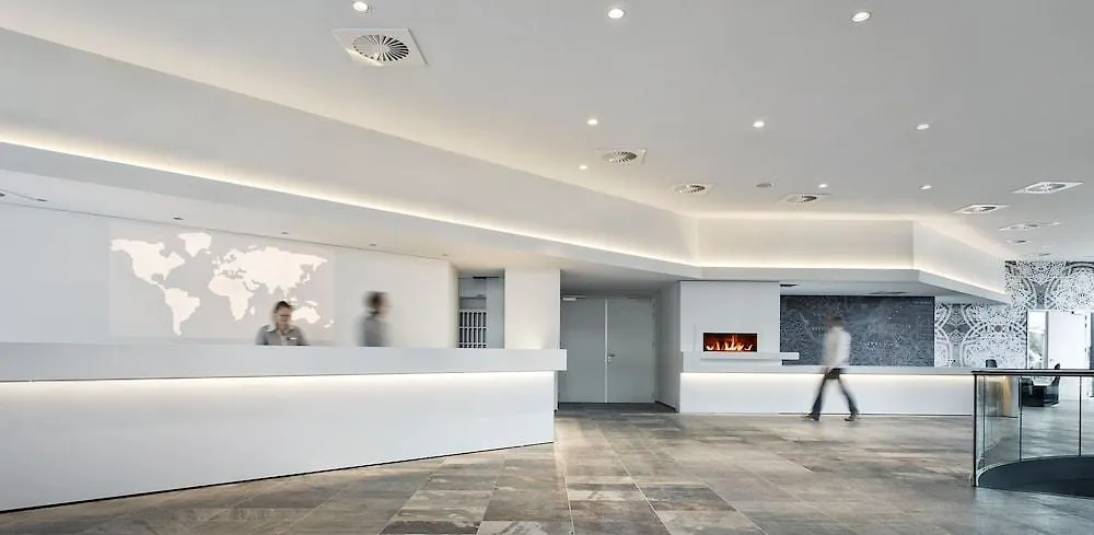 Mainport Hotel Rotterdam, A Hilton Affiliate Hotel Rotterdam