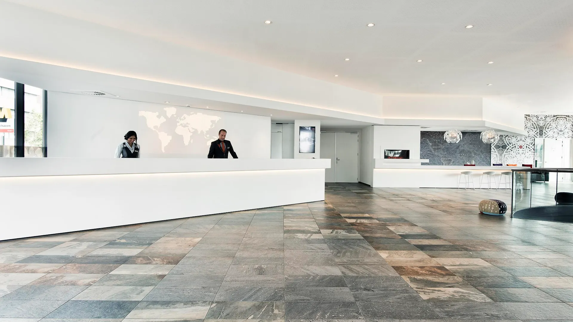 Mainport Hotel Rotterdam, A Hilton Affiliate Hotel